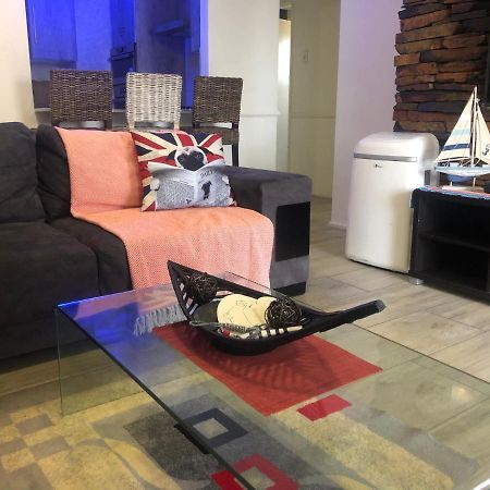 Summer Sands - Durban North Beach Accommodation エクステリア 写真