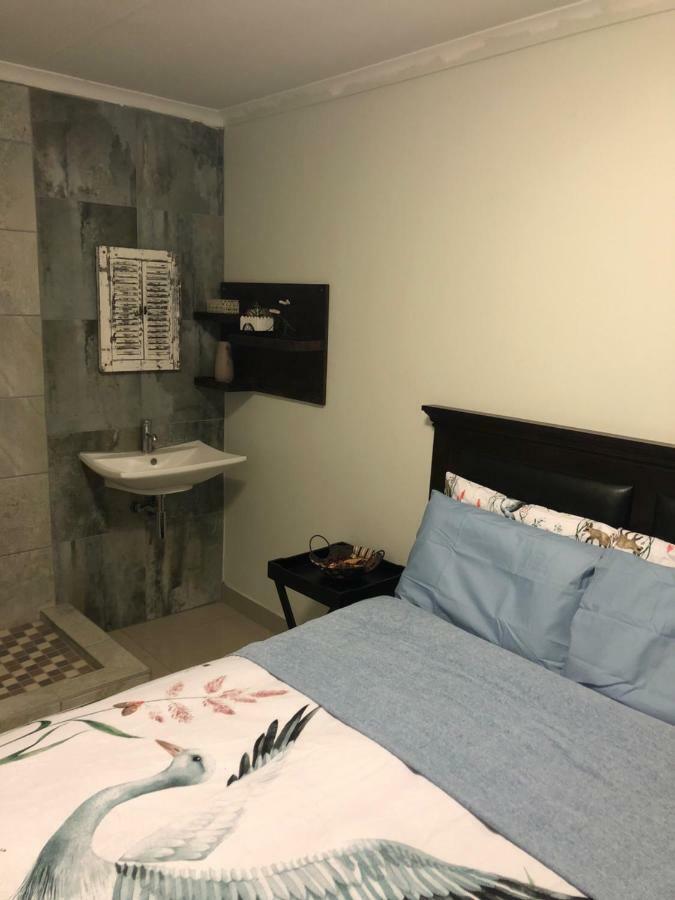 Summer Sands - Durban North Beach Accommodation エクステリア 写真