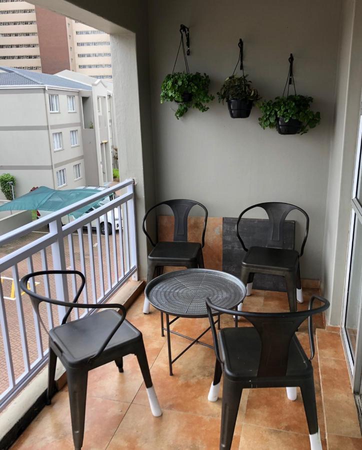 Summer Sands - Durban North Beach Accommodation エクステリア 写真