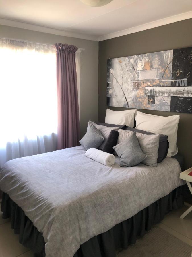Summer Sands - Durban North Beach Accommodation エクステリア 写真